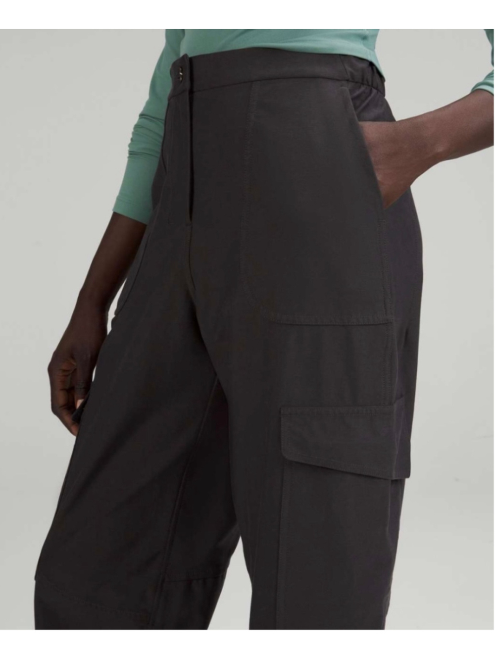 Athleta Brooklyn Heights High Rise Cargo Pants Black Size 6 Wide Leg